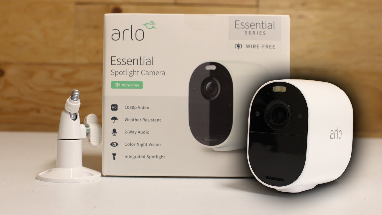 Unboxing Arlo Essential Spotlight Security Camera [Tech Unboxing]