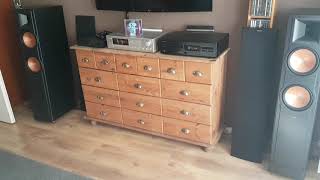 Video thumbnail for Onkyo tx 8210r , klipsch rf82 mk2 by Audio Stereo