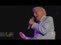 Music Legend Tony Bennett Diagnosed With Alzheimer’s Disease; Keeps Singing As Always