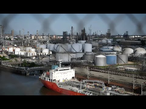 埃克森起訴麥格理能源公司,稱其錯過了交貨時間。 (Exxon sues Macquarie Energy over missed deliveries)