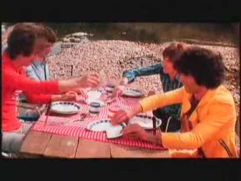 les charlots  Les fous du stade