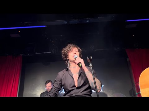 Xolidayboy - Vetements Кладу тебя на стол / 2-ой акустический концерт // Москва, 17 сентября 2023