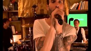 Maroon 5  - This Love (live at home)