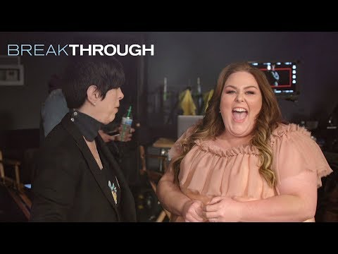 Breakthrough (Featurette 'I'm Standing with You')