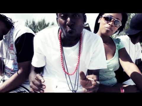 De'vious - I Roll Blunts_Freestyle (Official Video)