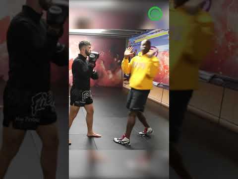 How to Hit Harder with the Right Cross with Barry Robinson