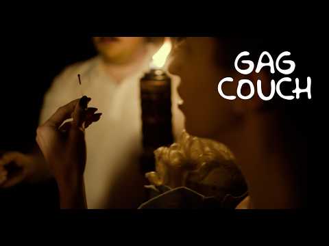 GAG COUCH