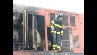 preview picture of video 'Vagão de locomotiva pega fogo no Distrito de Tibiriçá'