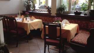 preview picture of video 'Hotel Review: Hotel Zur Post, Wernigerode, Saxony Anhalt, Germany - November 2013'