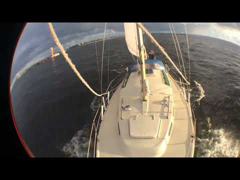 Exit to the gulf. Albin Vega 27 - 1196