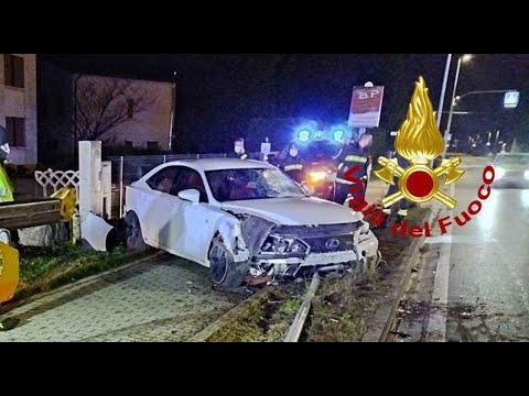 Tre incidenti in poche ore nella Marca: auto con 4 occupanti si schianta vicino al casello della Ped