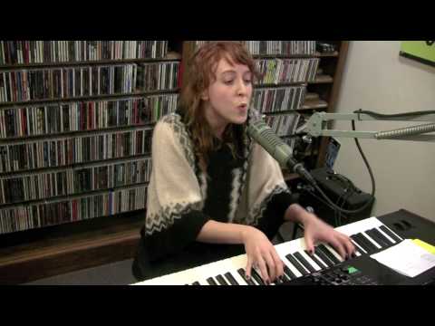 Brooke Waggoner - Go Easy Little Doves - Live at Lightning 100