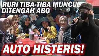 Download lagu TIBA-TIBA MUNCUL DITENGAH ABG LAGI NGOPI..  AUTO HISTERIS‼️ mp3 Download lagu TIBA-TIBA MUNCUL DITENGAH ABG LAGI NGOPI..  AUTO HISTERIS‼️ mp3