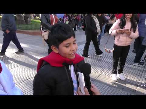 En el Día de la Bandera, Sáenz tomó la promesa de fidelidad a más de 600 alumnos de 4° grado