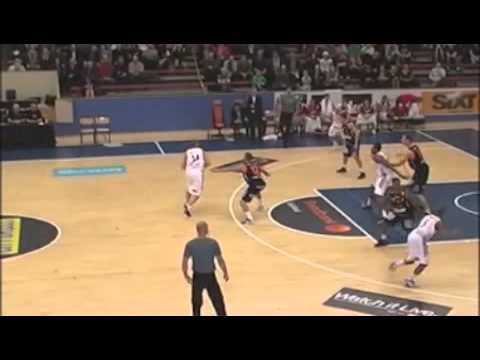 Uppsala Basket vs. Boras (Keith Wright) Part 1