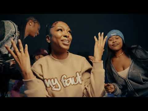 CUZZOS - "LIKE THIS"   Live Mic Performance | tharentsdue