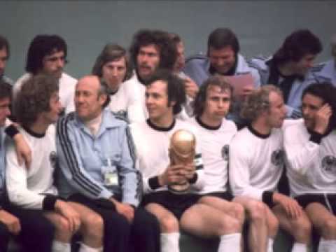 Fußball  Früherer Nationalspieler Heinz Flohe ist Tot Ein Statement von Pierre Vogel