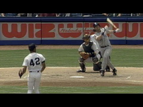 SEA@NYY: Edgar homers off Rivera in 1st