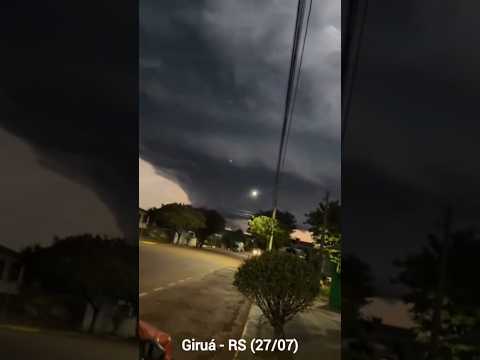 Tornado deixa feridos e provoca destruição em três municípios do Rio Grande do Sul