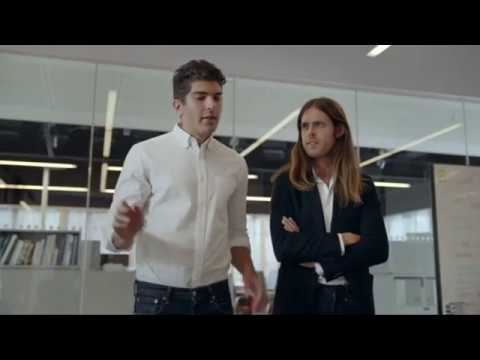 How To: Clickbait in 5 easy steps / a scene from "The Square" by Ruben Östlund