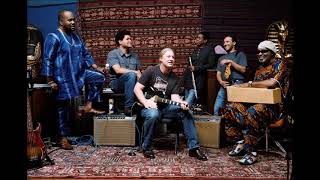 Derek Trucks Band-Something To Make You Happy