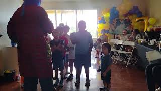 Payaso Pikorete Celebrando el Cumpleaños de Jacobo en Kissimmee Fl Me Llamo Chica