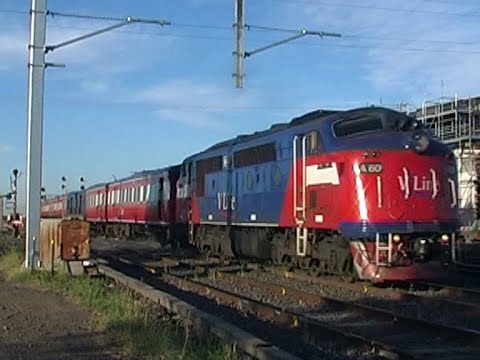VICTORIAN FREIGHT & PASSENGER TRAINS 2006 - Ballarat East, Somerton, Coolaroo - Australian Trains