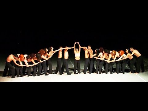 NO FUNDO DOS TEUS OLHOS - Entrecorpus Companhia de Dança.