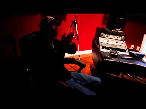 J.Gunner Ft. MC-Give It Up