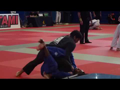 Dimitrius Souza vs Marcelo Bernado - IBJJF London International Open 2012 - Black Adult - Heavy