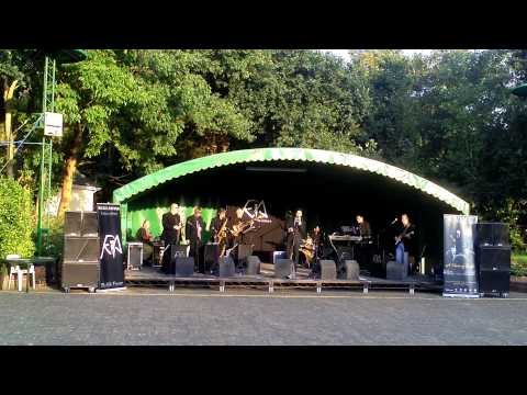 Michael Bublé Tribute band -  "OFFICIAL No.1 TRIBUTE ACT in the UK"