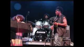 D'Angelo - My Summertime Thang + Jam (Live at Bonnaroo 2012)