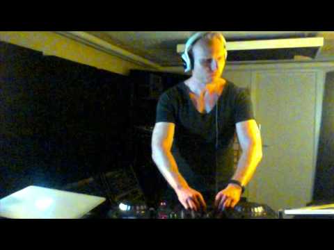 Kris O'Neil - Somewhat Classy, Somewhat Trashy 217 (Live studio mix)