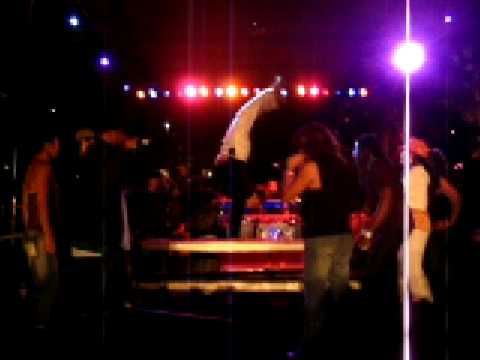 Mr.V & Miss Patty perform "Da Bump" in Miami's Winter Music Conference - 2006