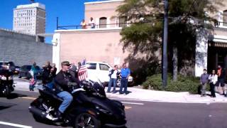 preview picture of video 'Veteran's Day Parade, Jacksonville, FL 2011'