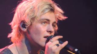 R5 in Argentina 07/10/14 - One last dance.