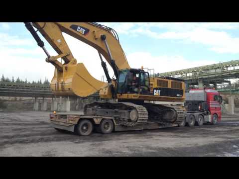 Transporting The Caterpillar 385C Excavator By Side - Fasoulas Heavy Transports