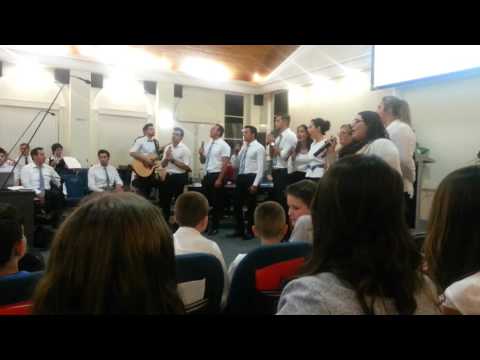 Elim Brisbane - Prunc Divin