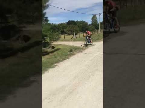 Mejor anda por la pista!!! #ciclismo #bicicletas #accidentes