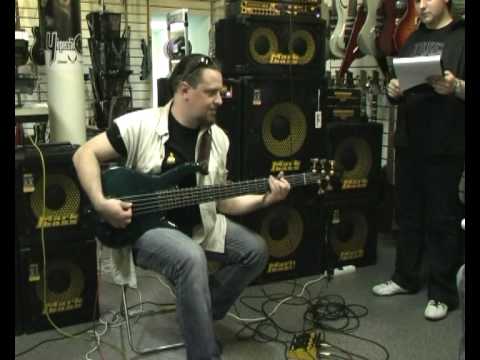 II Markbass Day: Super Synth Pedal - Danila Zakharenkov.flv