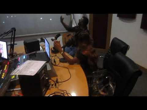 Edilsom Pitra, Yara Mosquito e Landrick no programa Boleia Vip. Veja