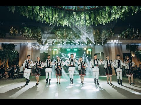 Ansamblul folcloric ,,Doina Costeștilor" - moment artistic nuntă