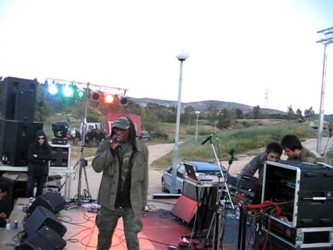 AMP feat Madu Messenger (Legalise It Protestival) Athens GR, 2009