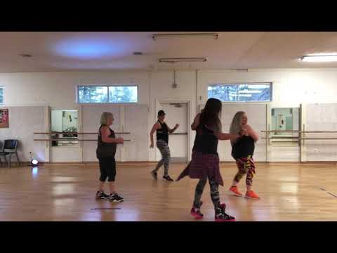 Zumba®️ With Lo: *Cha Charanga / El Rubio Loco*