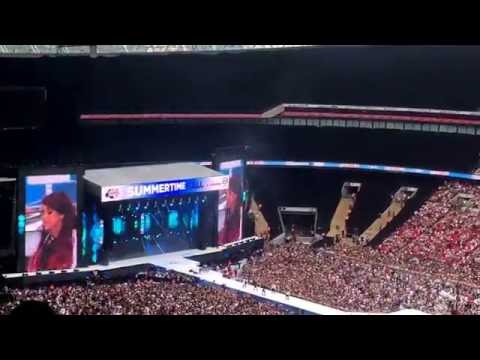 Capital FM Summertime Ball 2016 - Will.I.Am ft Pia Mia - Boys & Girls - LIVE