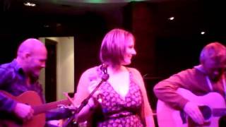 Caroline Coyle sings 'Girl from Ipanema' @ Bluestacks Jamclub