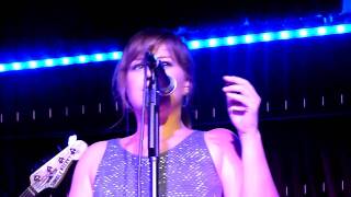 Kelly Clarkson - Request chatter (chivas) - Borderline, London