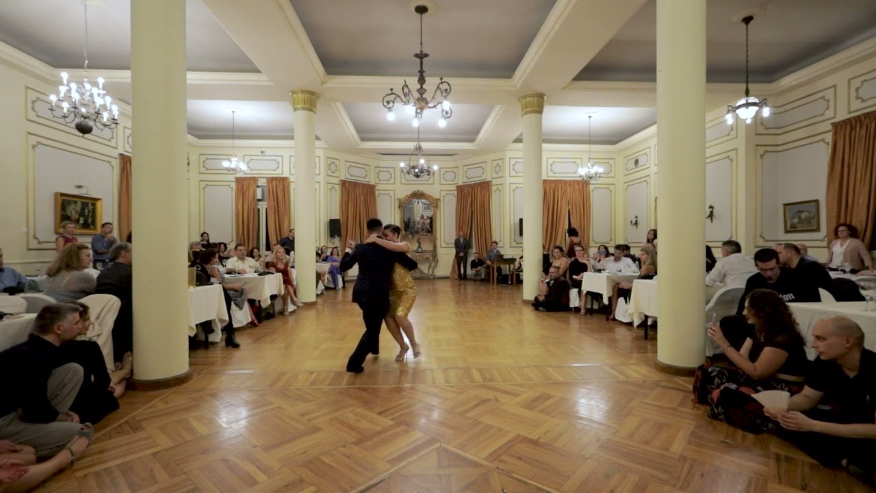 Video thumbnail for Alexa Yepes & Edwin Espinoza l Maipo   Juan D' Arienzol Puerto del tango l 2~5