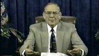Genesis Lecture 17 - vs 21:17 -  22:14 / Shepherd&#39;s Chapel / Pastor Arnold Murray