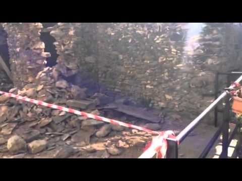 Imperia. Crolla casa abbandonata a Cosio d'Arroscia